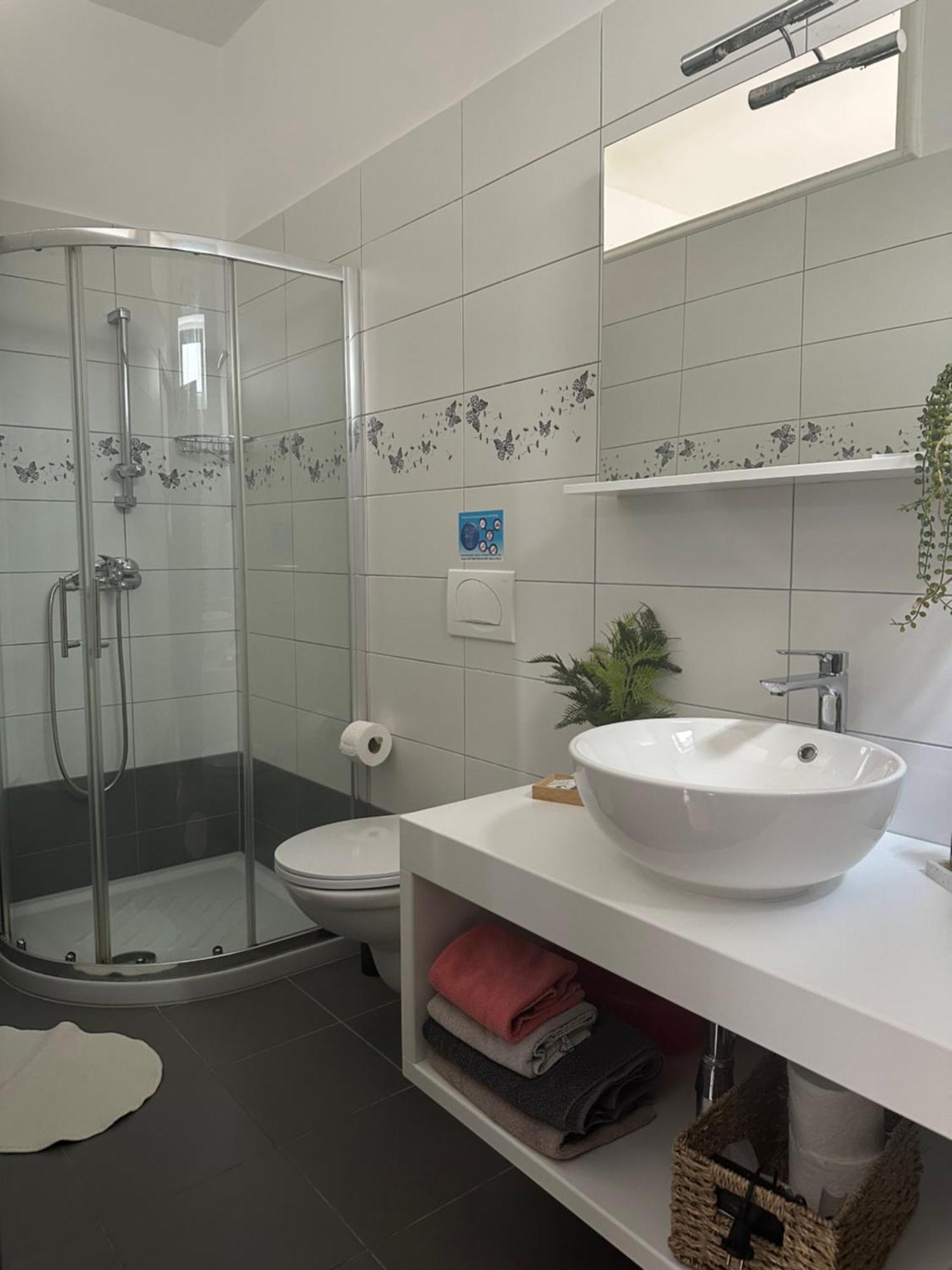 Apartments Peloza Пореч Екстериор снимка